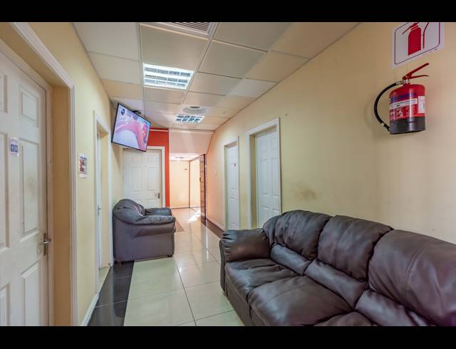 11 BEDROOM HOUSE FOR SALE IN WINDERMERE